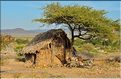 Les exploitants de la  région habitent sur les hauteurs dans des maisons traditionnelles. (14)