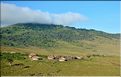 Sur les versants extérieurs du N'Gorongoro, les Maasa sont très présents car les pâturages sont nombreux pour leurs bêtes. (4)