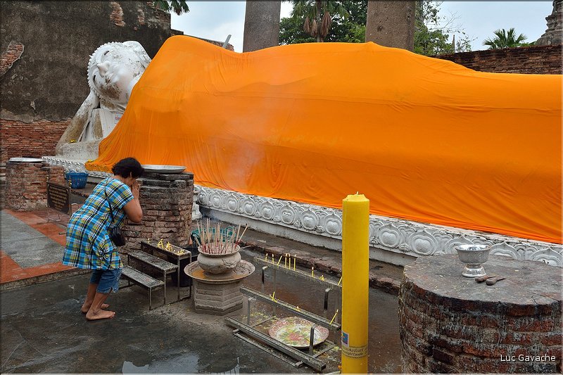 Le Wat Yai Chai Mongkon d'Ayatthaya fut érigé en 1592. (5)