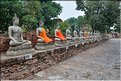 Le Wat Yai Chai Mongkon d'Ayatthaya fut érigé en 1592. (25)