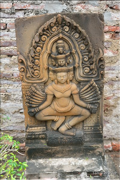 Le Wat Yai Chai Mongkon d'Ayatthaya fut érigé en 1592. (27)