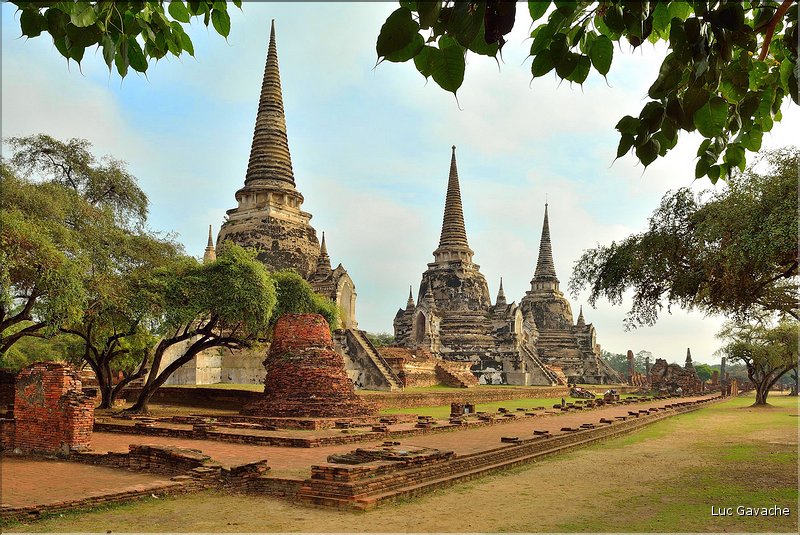 D'inspitation Sri-Lankaise, le Wat Phra Sri Sanphet d'Ayatthaya date de la fin du XV ème siècle. (2)