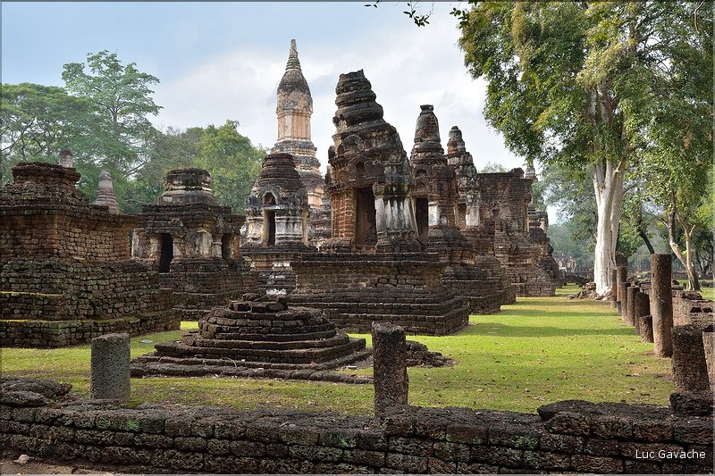 Wat Chedi Chet Thaeo à Sri Satchanalai. (1)