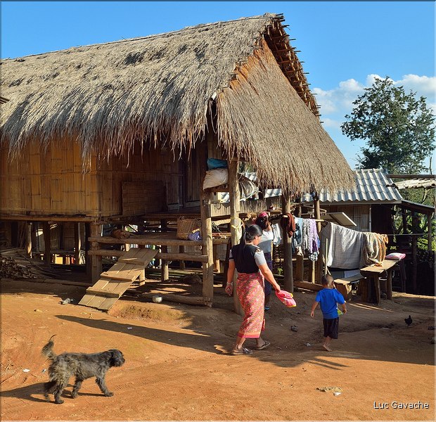 Le village Yafu est peuplé de l'ethnie Lahu qui est originaire de Birmanie. (4)