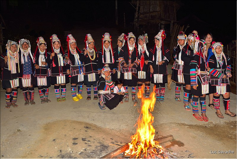 Cérémonie de bienvenue dans le village d'Arpha. (11)