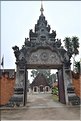 Le temple bouddhiste de Wat Pratupong de Lampang au petit jour. (1)
