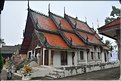 Le temple bouddhiste de Wat Pratupong de Lampang au petit jour. (8)