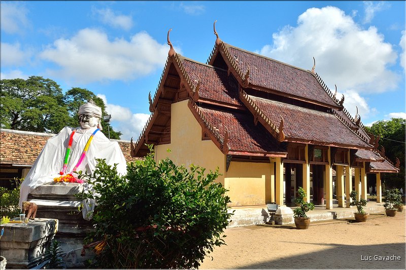 Les temples bouddhistes de Phra That Lampang Luang datent pour certains du XV ème siècle. (18)