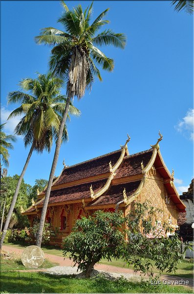 Temple bouddhiste à proximité de Phra That Lampang Luang. (6)
