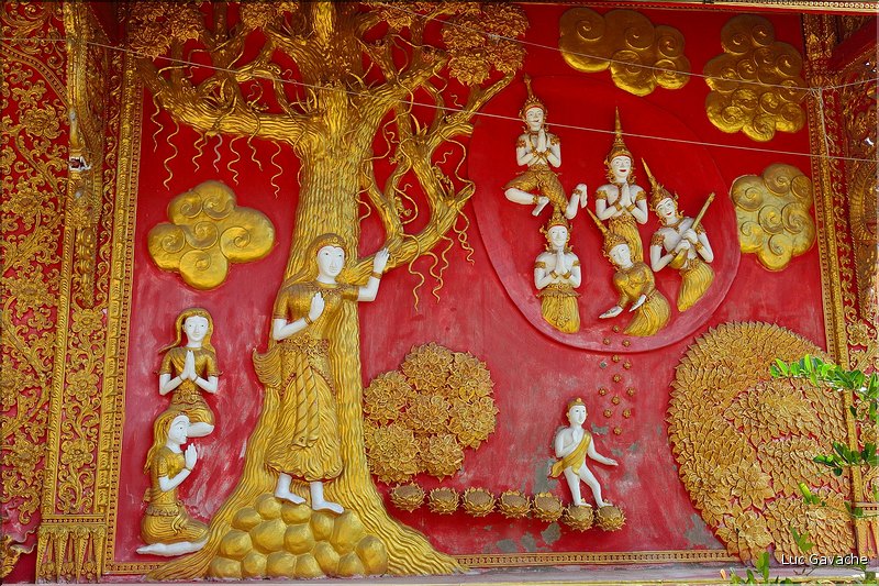 Temple bouddhiste à proximité de Phra That Lampang Luang. (9)