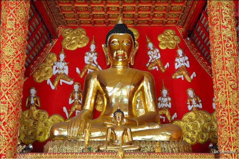 Temple bouddhiste à proximité de Phra That Lampang Luang. (13)