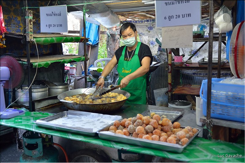 Dans les rues et au marché de Chiang Ra. (4)