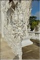 Temple bouddhiste contemporain de Wat Rong Khun dans les environs de Chiang Ra. (6)