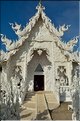 Temple bouddhiste contemporain de Wat Rong Khun dans les environs de Chiang Ra. (9)