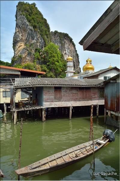Le village lacustre de Ko Panyee  dans la Baie de Phang Nga est occupé par des gitans de la mer de confession musulmane. (44)