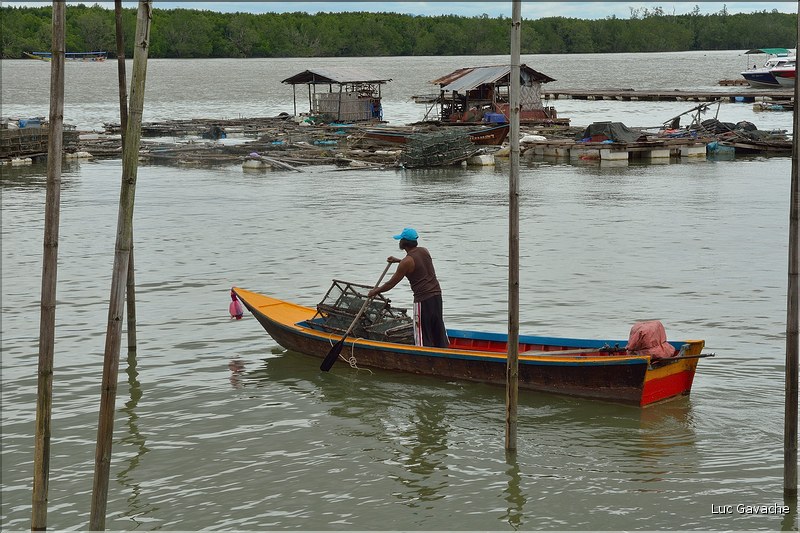 Les pêcheurs du village lacustre de Ko Panyee. (2)