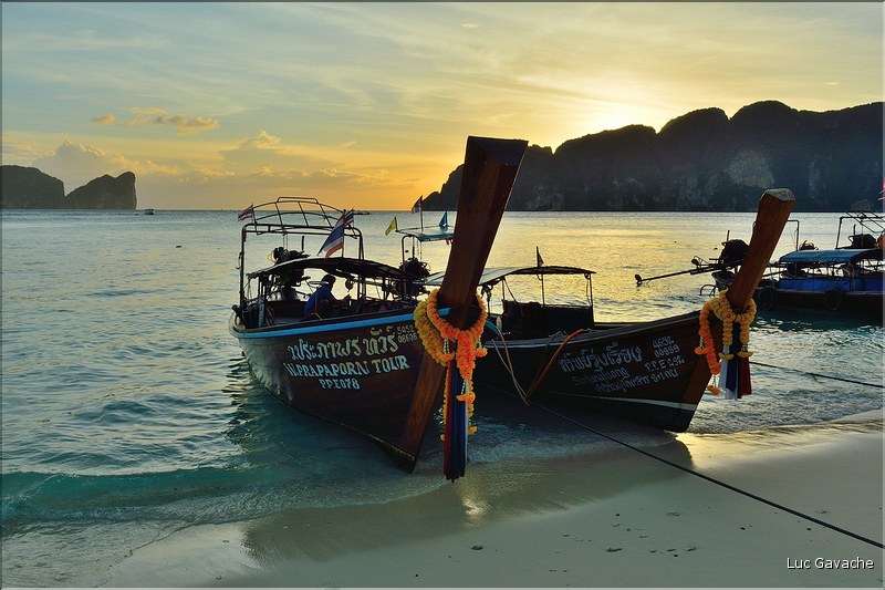 La plage de Long Beach  sur l'île de  Ko Phi Phi Don. (6)