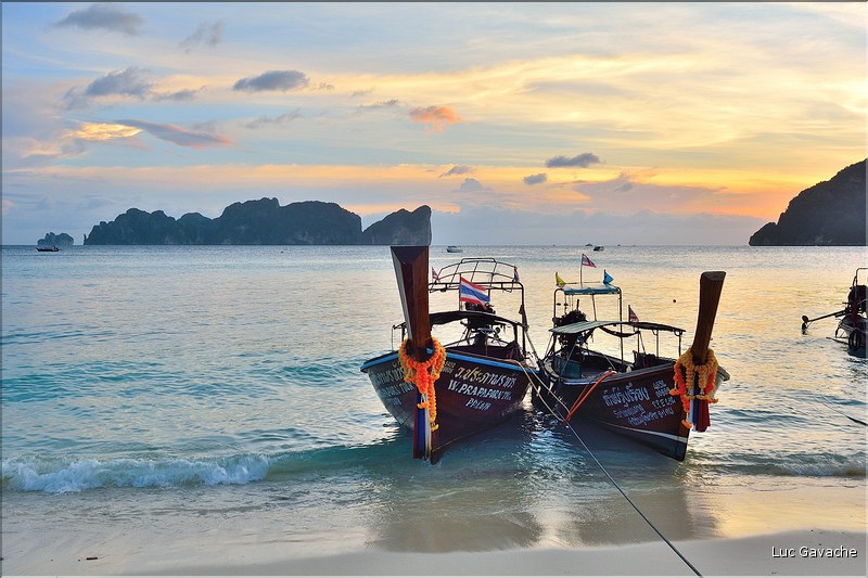La plage de Long Beach  sur l'île de  Ko Phi Phi Don. (10)