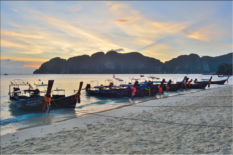 La plage de Long Beach  sur l'île de  Ko Phi Phi Don. (11)