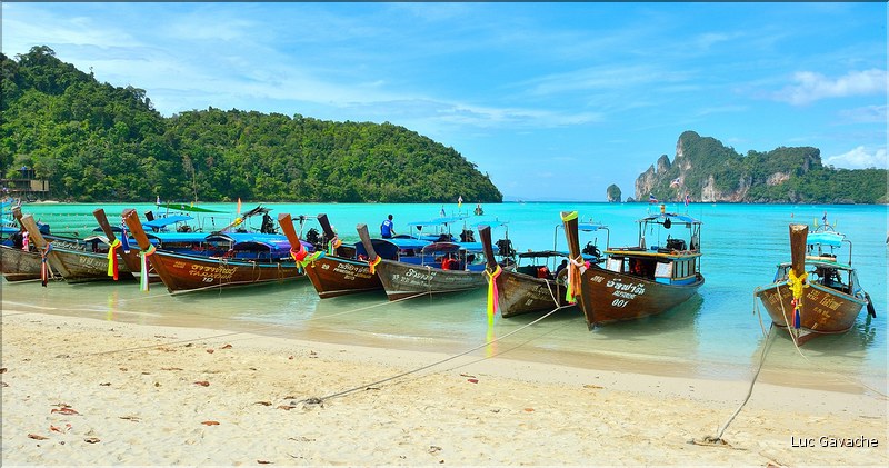 Baie de Ao Loh Dalum sur l'île de Ko Phi Phi Don. (15)