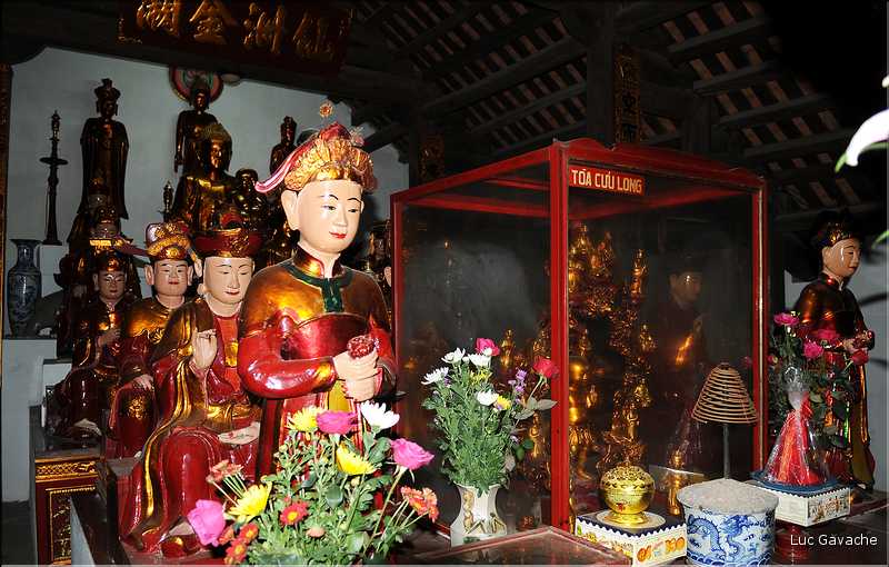 1 Pagode Bouddhiste de Pho Mi près d'Haiphong. (10)