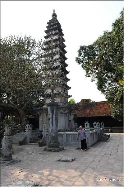 1 Pagode Bouddhiste de Pho Mi près d'Haiphong. (14)