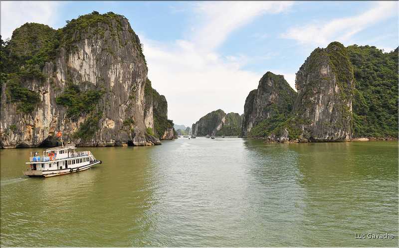 5 Une des portes d'entrées de la Baie d'Halong. (2)