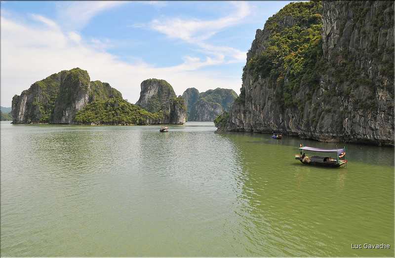 5 Une des portes d'entrées de la Baie d'Halong. (8)