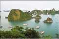 6 L'île de Ti Tôp, au cur de la Baie d'Halong, est l'une des rares à être accostable. (10)