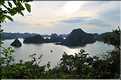 6 L'île de Ti Tôp, au cur de la Baie d'Halong, est l'une des rares à être accostable. (18)