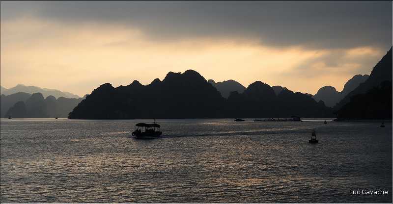 6 L'île de Ti Tôp, au cur de la Baie d'Halong, est l'une des rares à être accostable. (31)