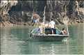 6 L'île de Ti Tôp, au cur de la Baie d'Halong, est l'une des rares à être accostable. (39)