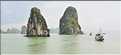 9 La baie d'Halong est composée de près de 2.000 îles sillonnées par des bateaux de pêcheurs, etc. (75)