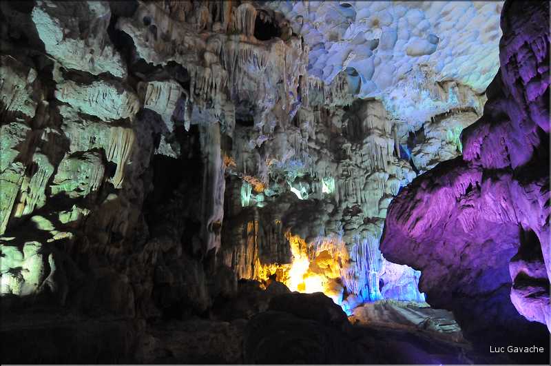 10 Certaines îles abritent de magnifiques grottes. (1)