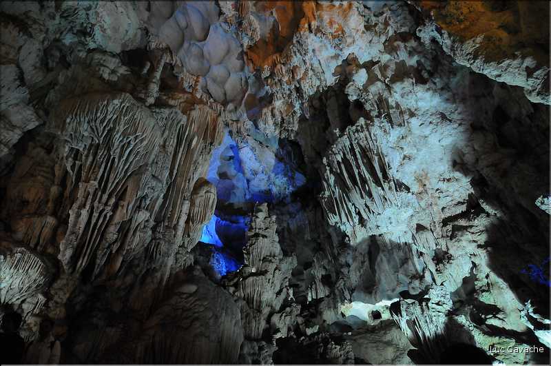 10 Certaines îles abritent de magnifiques grottes. (3)