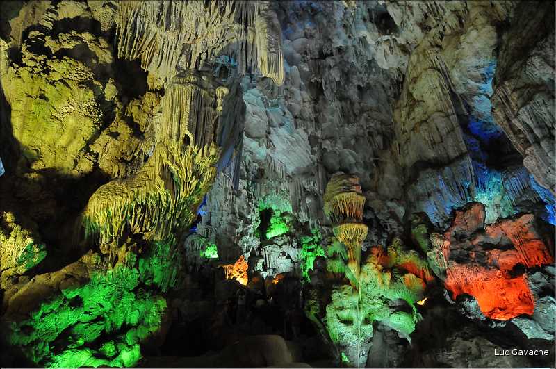 10 Certaines îles abritent de magnifiques grottes. (7)