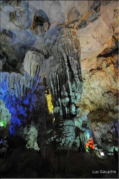 10 Certaines îles abritent de magnifiques grottes. (10)