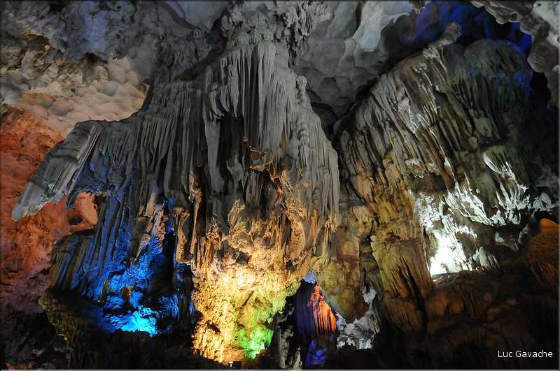 10 Certaines îles abritent de magnifiques grottes. (15)
