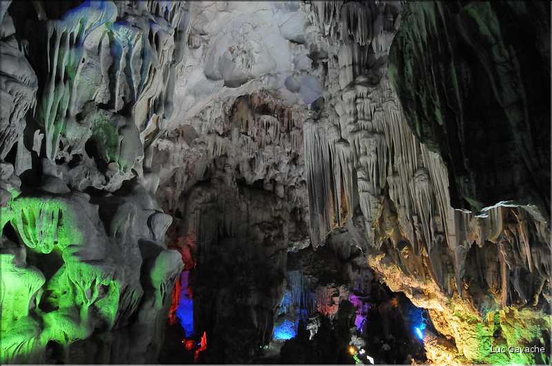 10 Certaines îles abritent de magnifiques grottes. (17)