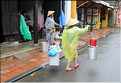 Scènes de vie dans les rues de Hoi An. (3)