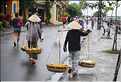 Scènes de vie dans les rues de Hoi An. (14)