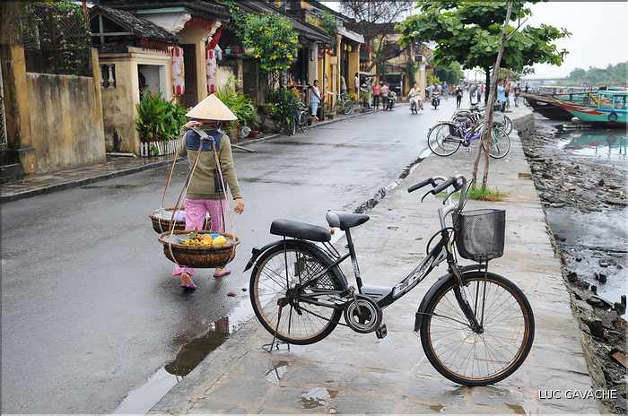 Scènes de vie dans les rues de Hoi An. (15)
