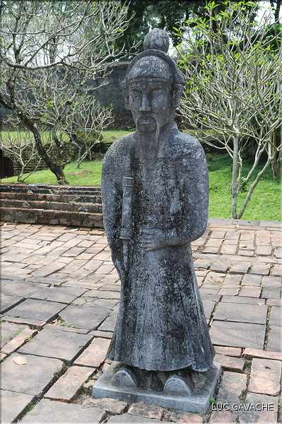 Tombeau de l'empereur Tu Duc non loin d'Hué. (31)