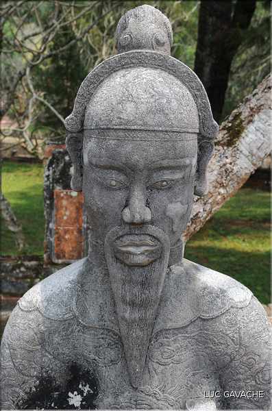 Tombeau de l'empereur Tu Duc non loin d'Hué. (35)