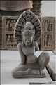 Venu d'Inde, le royaume du Champa qui s'installa au Viêtnam entre le II et le XVII ème, nous légua de magnifiques sculptures. (15)