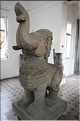 Venu d'Inde, le royaume du Champa qui s'installa au Viêtnam entre le II et le XVII ème, nous légua de magnifiques sculptures. (32)