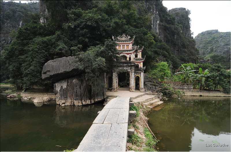 La Pagode Bich Dong Nam Dinh est considérée comme une des plus belles du Viêtnam. (3)