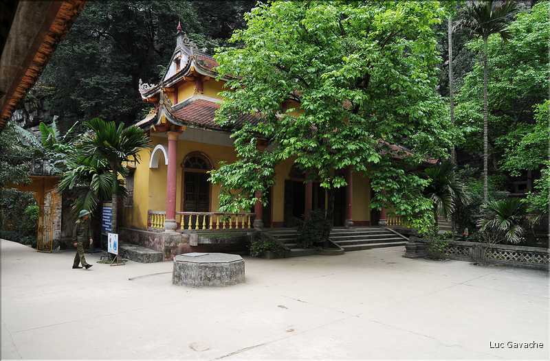 La Pagode Bich Dong Nam Dinh est considérée comme une des plus belles du Viêtnam. (6)