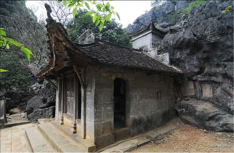 La Pagode Bich Dong Nam Dinh est considérée comme une des plus belles du Viêtnam. (14)