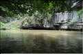 La baie d'Halong terrestre est parsemée de pitons calcaires, de grottes, de rizières, de scènes de vie, etc... (57)